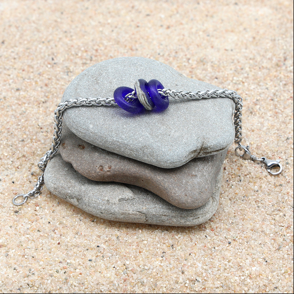 Bracelet with 3 Frosted Dark Blue Transparent Glass Beads