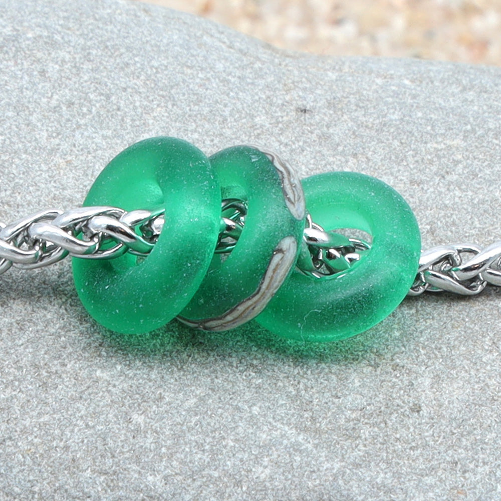 Bracelet with 3 Frosted Green Transparent Glass Beads