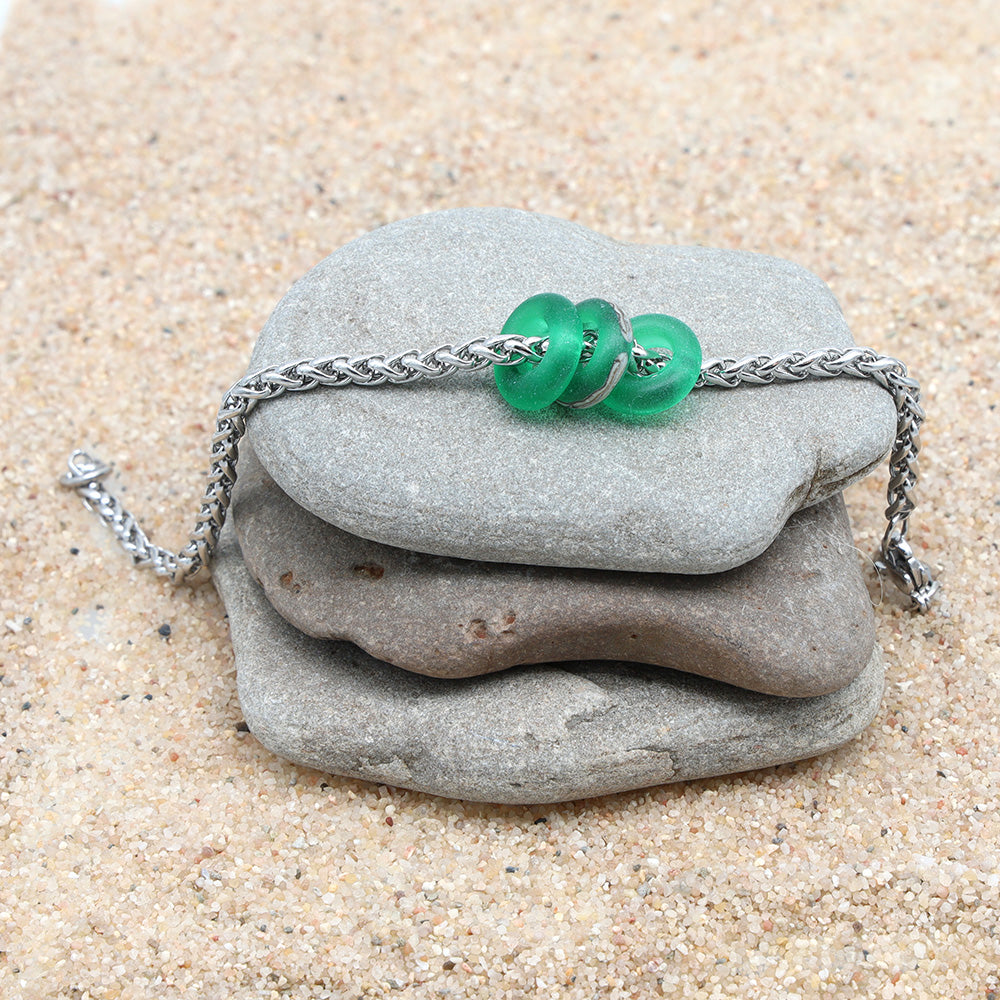 Bracelet with 3 Frosted Green Transparent Glass Beads