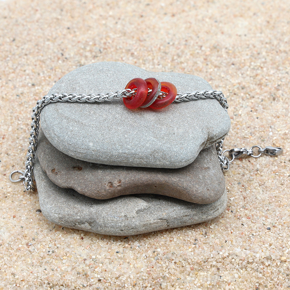 Bracelet with 3 Frosted Red Transparent Glass Beads