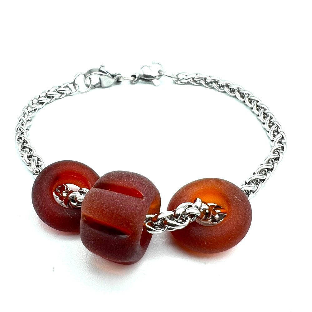 Bracelet with 3 frosted amber glass beads