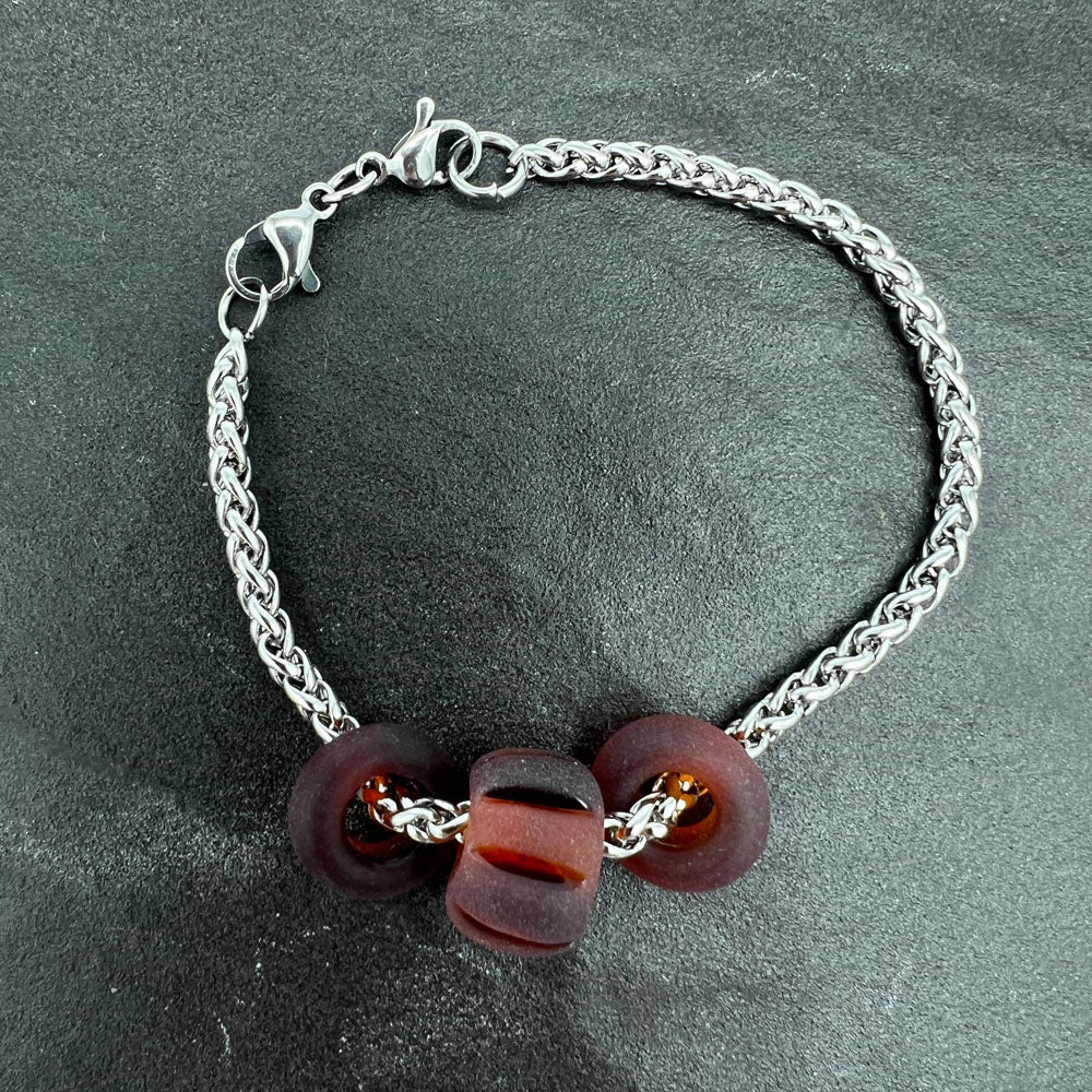 Bracelet with 3 frosted amber glass beads